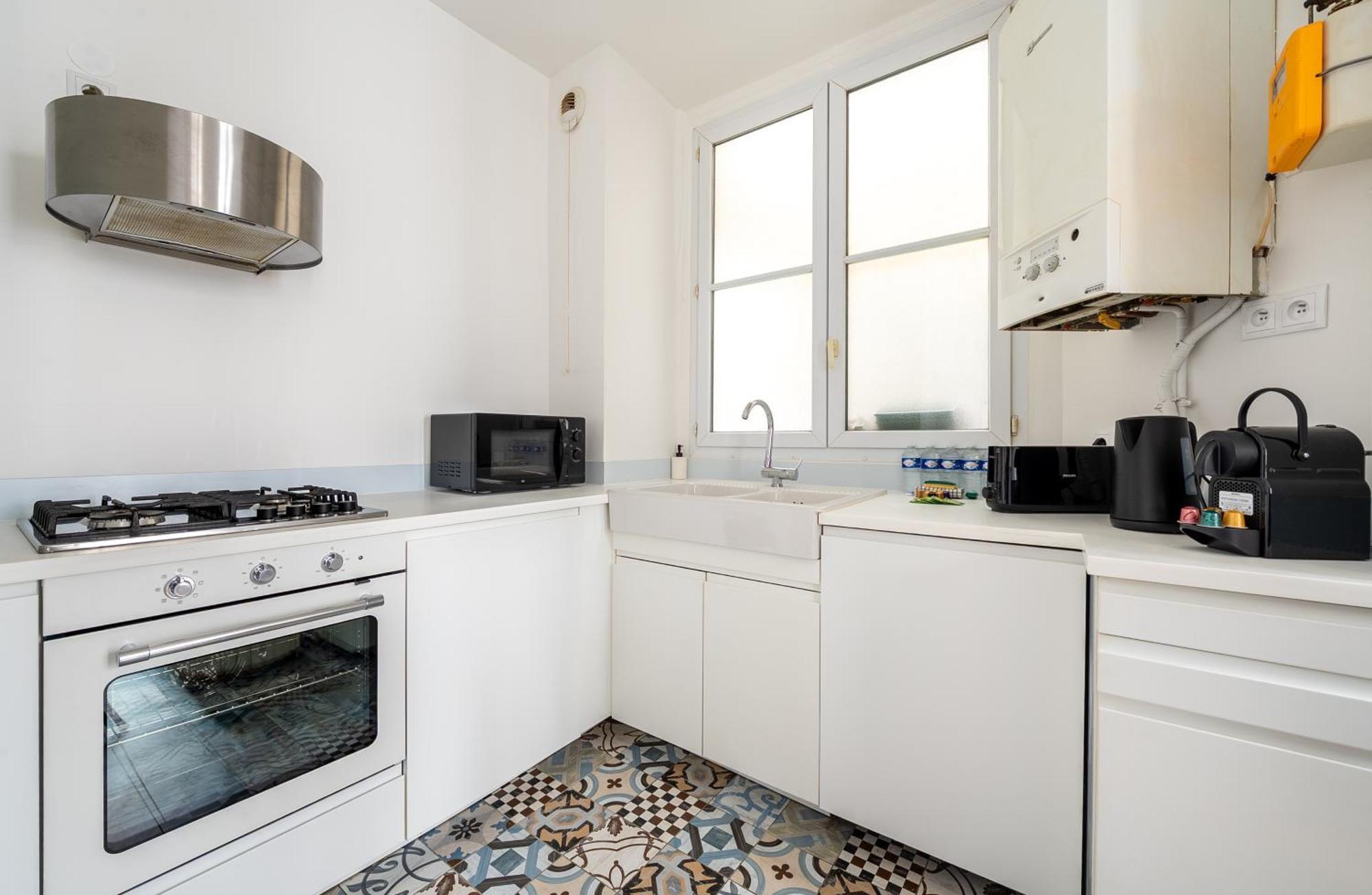 Mobility Lease - Luxembourg Gardens & Montparnasse Apartment Paris